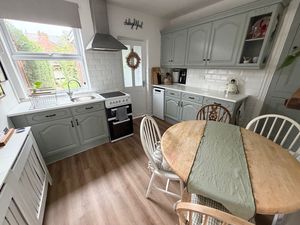 Kitchen- click for photo gallery